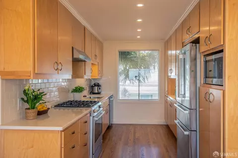 Kitchen - 569 Peralta Ave, San Francisco, CA 94110 photo 5 of 5