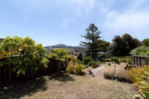 Exterior - 651 29th Ave, San Francisco, CA 94121 photo 2 of 3