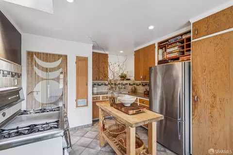 539 Munich St, San Francisco, CA 94112 photo 5