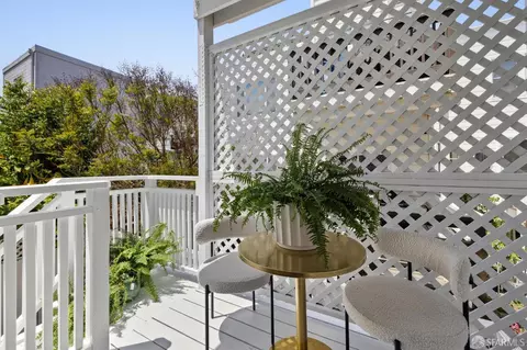 Exterior - 2030 Filbert St, San Francisco, CA 94123 photo 4 of 11