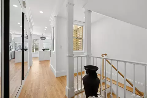 Entry Way - 2030 Filbert St, San Francisco, CA 94123 photo 5 of 11