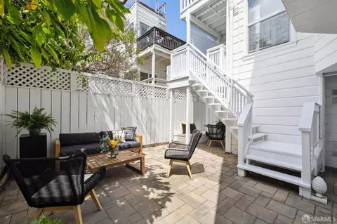 Exterior - 2030 Filbert St, San Francisco, CA 94123 photo 5 of 11