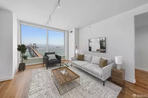 425 1st St #3301, San Francisco, CA 94105