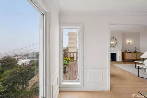 Entry Way - 1867 15th Ave, San Francisco, CA 94122 photo 2 of 7
