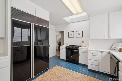 Kitchen - 1867 15th Ave, San Francisco, CA 94122 photo 2 of 2