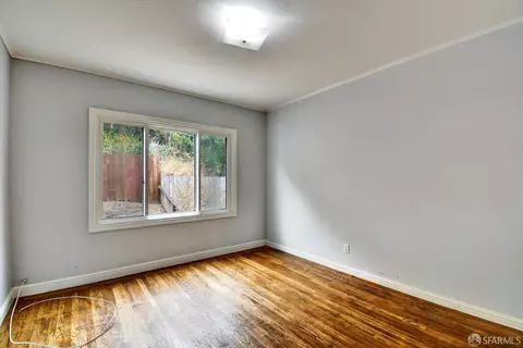 Bedroom - 315 De Long St, San Francisco, CA 94112 photo 1 of 6