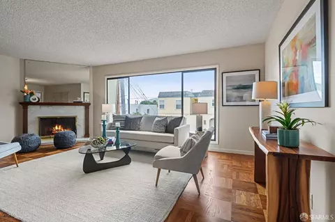 Living - 548 Burrows St, San Francisco, CA 94134 photo 1 of 8