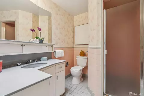 Bath - 548 Burrows St, San Francisco, CA 94134 photo 1 of 4