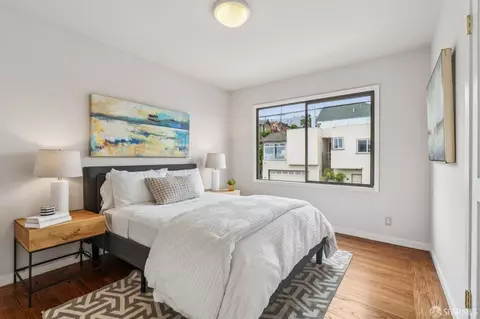 Bedroom - 548 Burrows St, San Francisco, CA 94134 photo 3 of 7