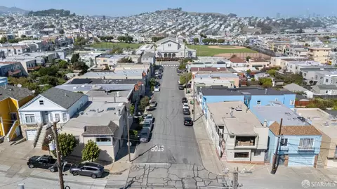 View/Area - 548 Burrows St, San Francisco, CA 94134 photo 2 of 12