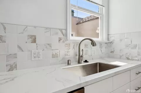 Kitchen - 635 32nd Ave, San Francisco, CA 94121 photo 4 of 6
