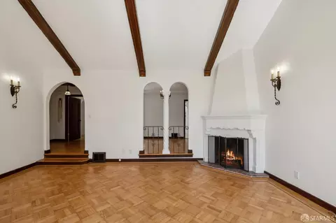 Living - 635 32nd Ave, San Francisco, CA 94121 photo 4 of 9