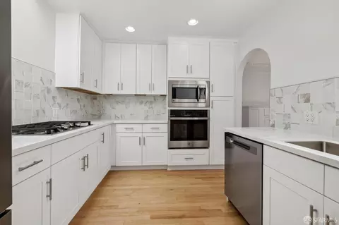Kitchen - 635 32nd Ave, San Francisco, CA 94121 photo 6 of 6