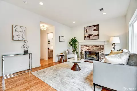 Living - 207 Marvilla Cir, Pacifica, CA 94044 photo 5 of 8