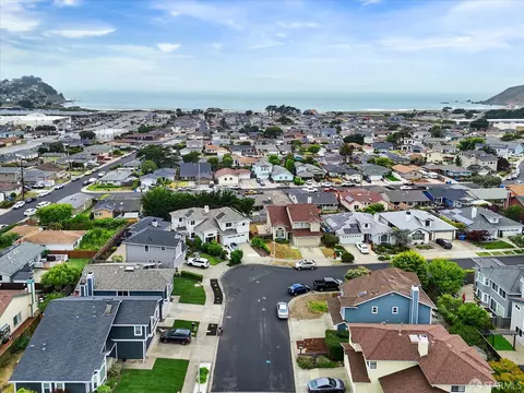 View/Area - 207 Marvilla Cir, Pacifica, CA 94044 photo 11 of 17