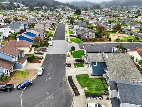 View/Area - 207 Marvilla Cir, Pacifica, CA 94044 photo 13 of 17
