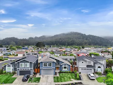 View/Area - 207 Marvilla Cir, Pacifica, CA 94044 photo 7 of 17