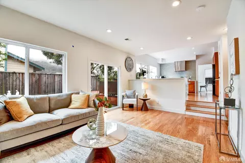 Living - 207 Marvilla Cir, Pacifica, CA 94044 photo 6 of 8