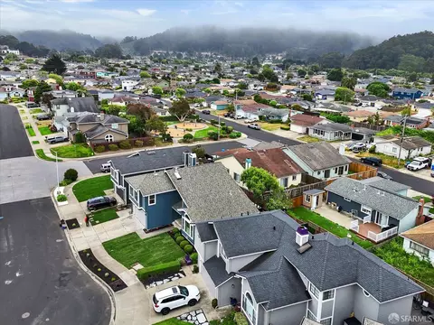 View/Area - 207 Marvilla Cir, Pacifica, CA 94044 photo 12 of 17