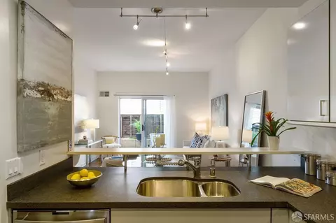 451 Kansas St #316, San Francisco, CA 94107