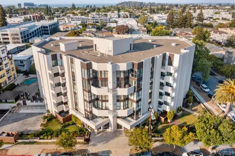 110 Park Rd #101, Burlingame, CA 94010