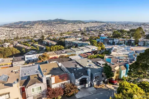 View/Area - 33 Rio Ct, San Francisco, CA 94127 photo 1 of 9