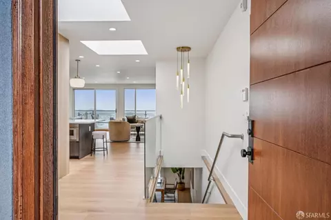 Entry Way - 33 Rio Ct, San Francisco, CA 94127 photo 1 of 5