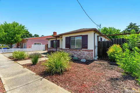 Exterior - 1220 Mesa St, Concord, CA 94518 photo 2 of 7