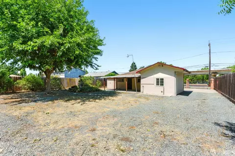 Exterior - 1220 Mesa St, Concord, CA 94518 photo 4 of 7