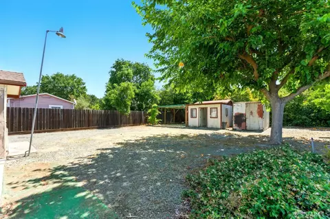 Exterior - 1220 Mesa St, Concord, CA 94518 photo 6 of 7