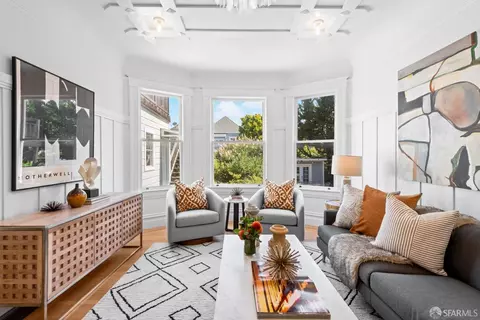 3735 Cesar Chavez St, San Francisco, CA 94110