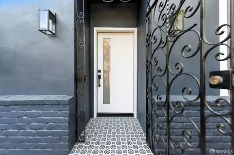 Entry Way - 69 Bemis St, San Francisco, CA 94131 photo 1 of 2