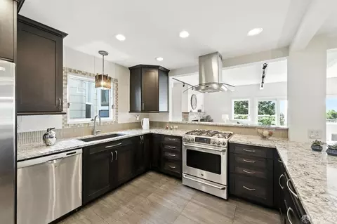 Kitchen - 69 Bemis St, San Francisco, CA 94131 photo 2 of 4