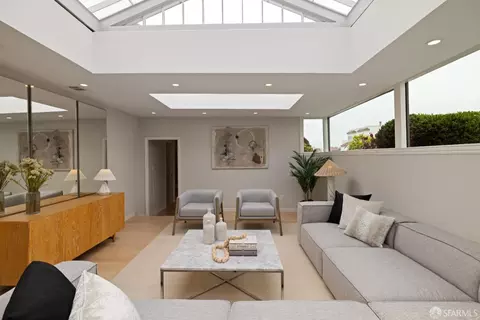 Living - 2955 Ocean Ave, San Francisco, CA 94132 photo 7 of 13