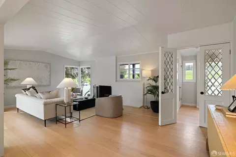 Living - 2955 Ocean Ave, San Francisco, CA 94132 photo 5 of 13