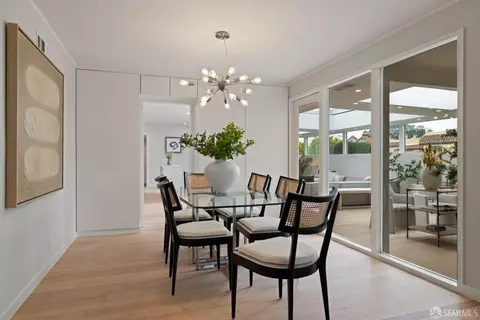 Dining - 2955 Ocean Ave, San Francisco, CA 94132 photo 4 of 6