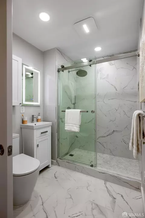 Bath - 2955 Ocean Ave, San Francisco, CA 94132 photo 6 of 6