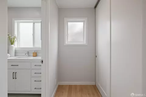 Entry Way - 2955 Ocean Ave, San Francisco, CA 94132 photo 6 of 7