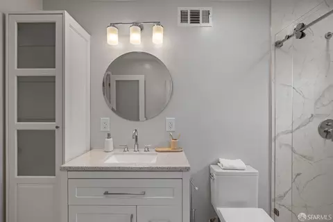 Bath - 2955 Ocean Ave, San Francisco, CA 94132 photo 4 of 6