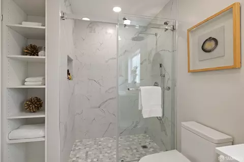 Bath - 2955 Ocean Ave, San Francisco, CA 94132 photo 2 of 6