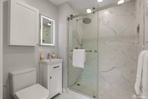 Bath - 2955 Ocean Ave, San Francisco, CA 94132 photo 5 of 6