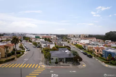 View/Area - 2955 Ocean Ave, San Francisco, CA 94132 photo 6 of 6