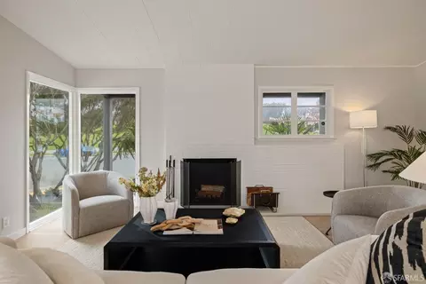Living - 2955 Ocean Ave, San Francisco, CA 94132 photo 3 of 13