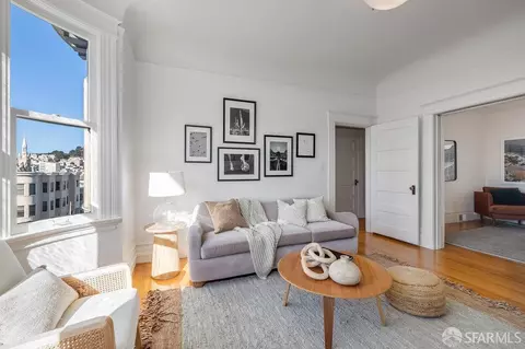 Living - 813 Union St, San Francisco, CA 94133 photo 2 of 5