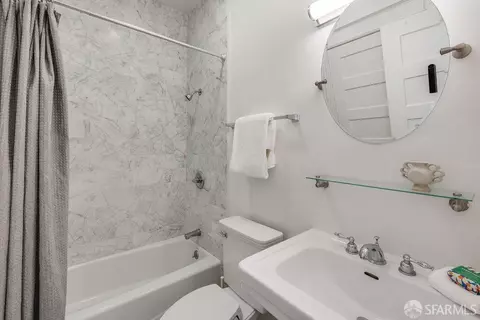 Bath - 813 Union St, San Francisco, CA 94133 photo 2 of 2