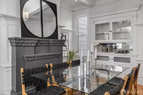 Dining - 813 Union St, San Francisco, CA 94133 photo 3 of 5