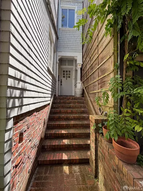254 Edgewood Ave, San Francisco, CA 94117 photo 2