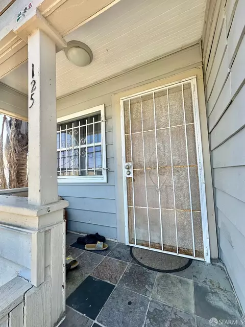 Exterior - 125 7th St, Richmond, CA 94801 photo 2 of 3