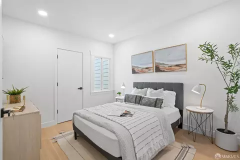 Bedroom - 646 Paris St, San Francisco, CA 94112 photo 4 of 8
