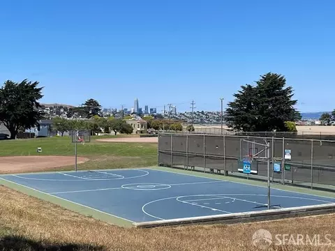 420 Woolsey St, San Francisco, CA 94134 photo 6
